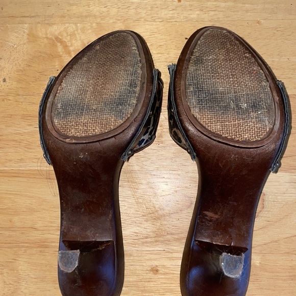 COPY - Guess heels. Color: Brown with leopard print. Size: 9. - Picture 5 of 6
